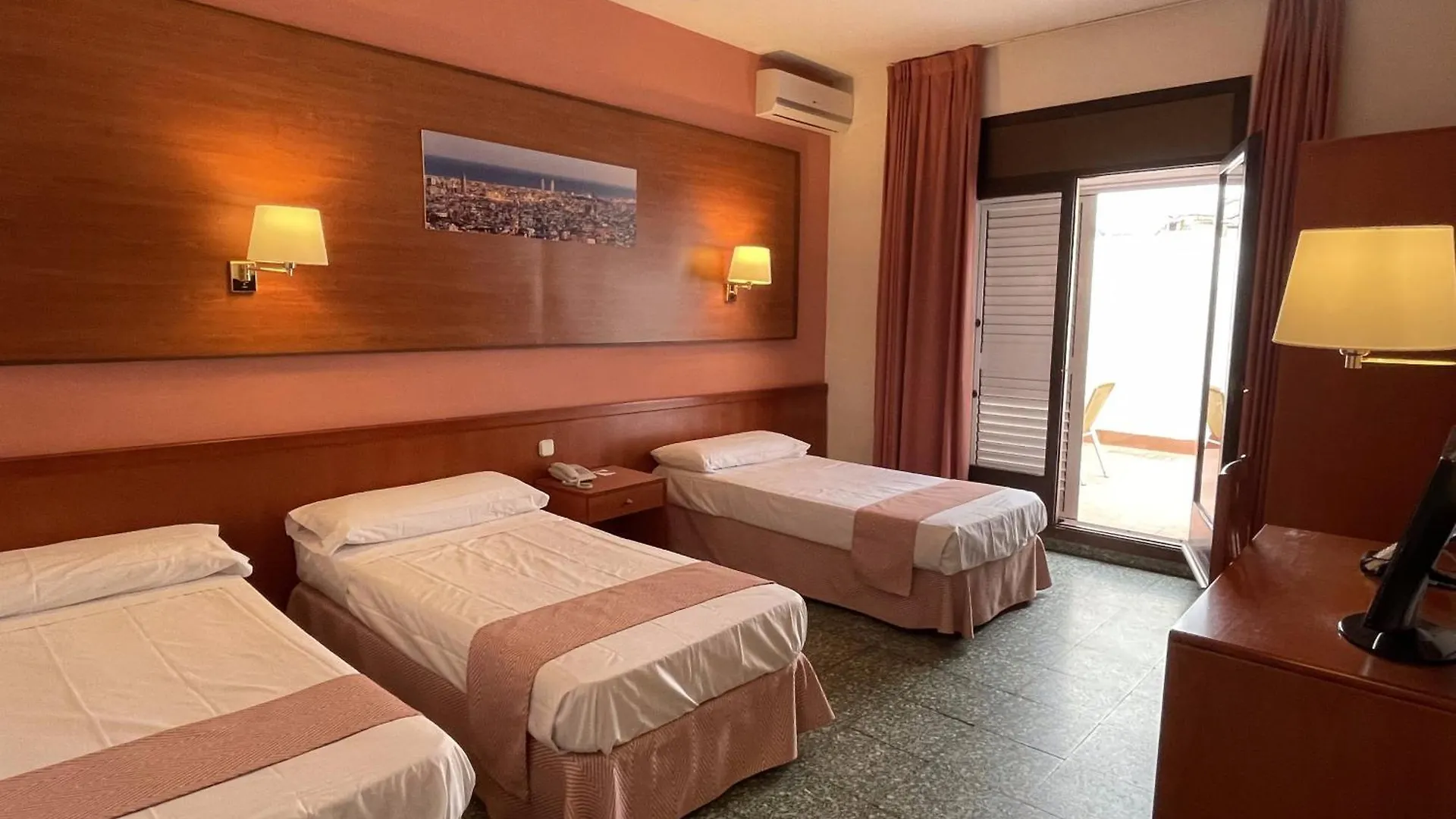 Hotel Cuatro Naciones à Barcelone