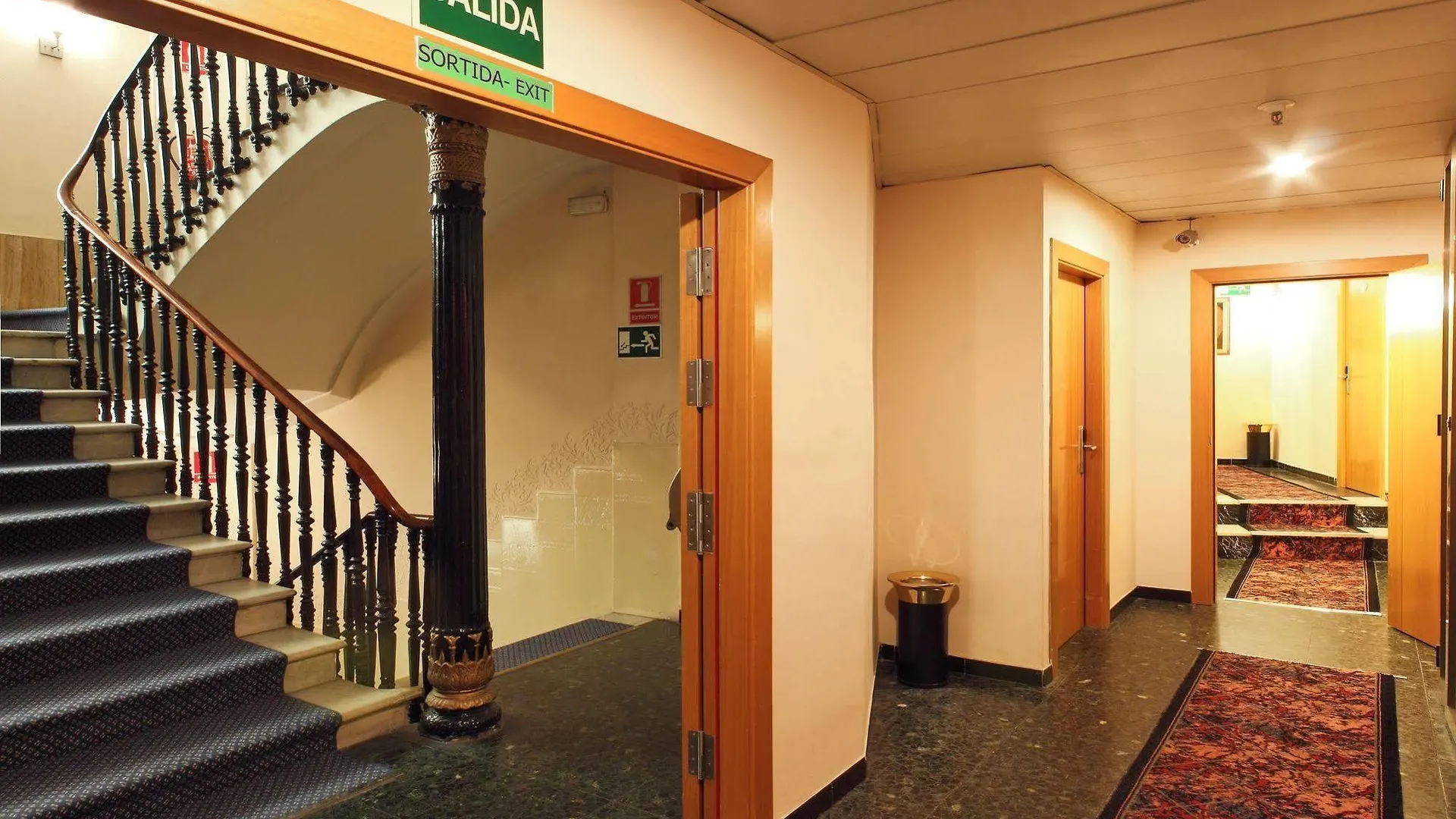 Hotel Cuatro Naciones Barcelona 2*,  Španělsko